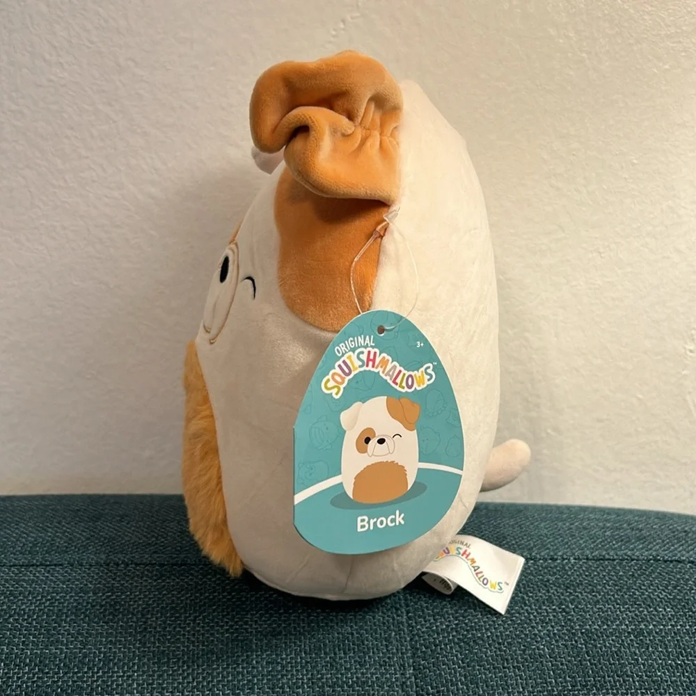 Squishmallow Brock the Bulldog - Picture 3 of 3
